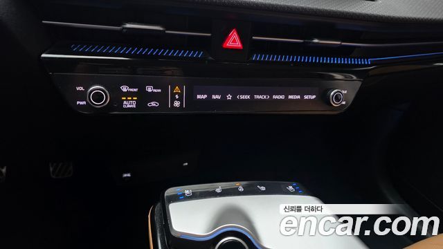 Kia EV6 2022 — photo 23