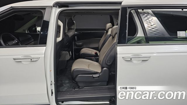 Kia Canival 2025 — photo 17