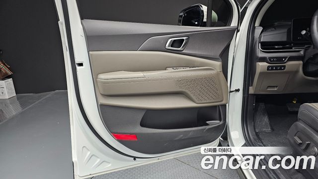 Kia Canival 2025 — photo 14