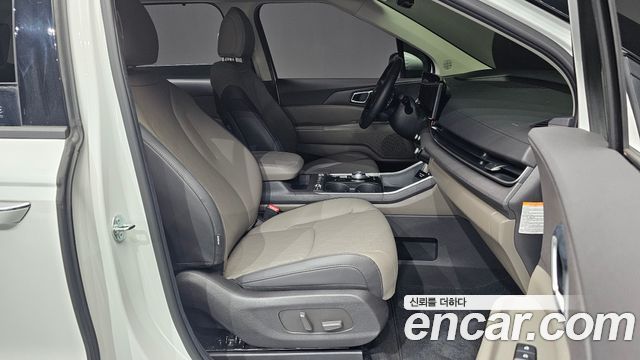 Kia Canival 2025 — photo 16