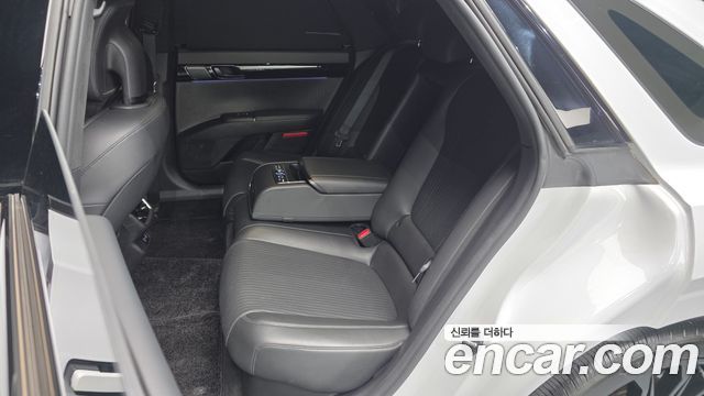 Hyundai Grandeur 2023 — photo 11