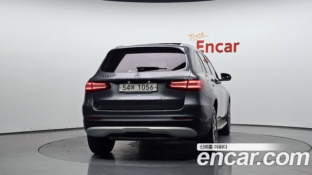 Mercedes-Benz GLC-Class 2019 — photo 4