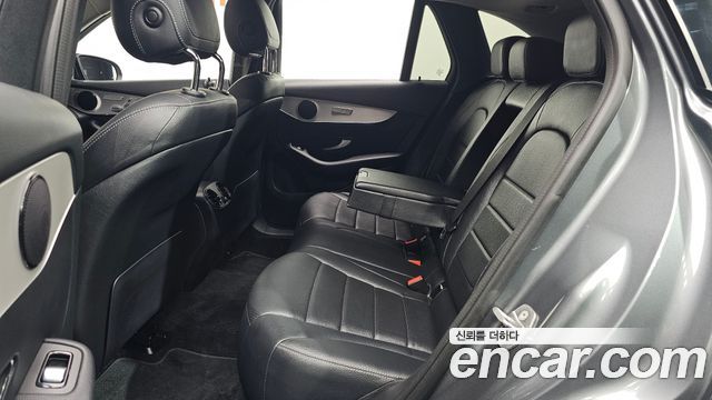 Mercedes-Benz GLC-Class 2019 — photo 17