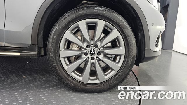 Mercedes-Benz GLC-Class 2019 — photo 7