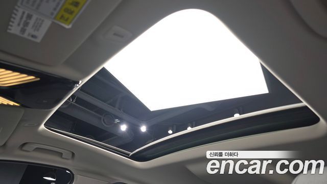 BMW 5-Series 2019 — photo 24
