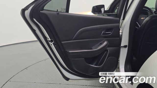 Chevrolet Korea Malibu 2015 — photo 15