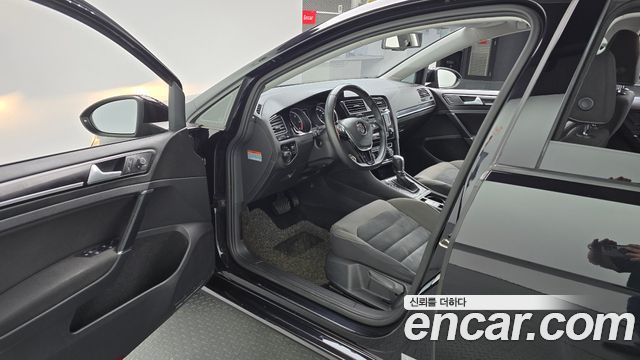 Volkswagen Golf 2015 — photo 10