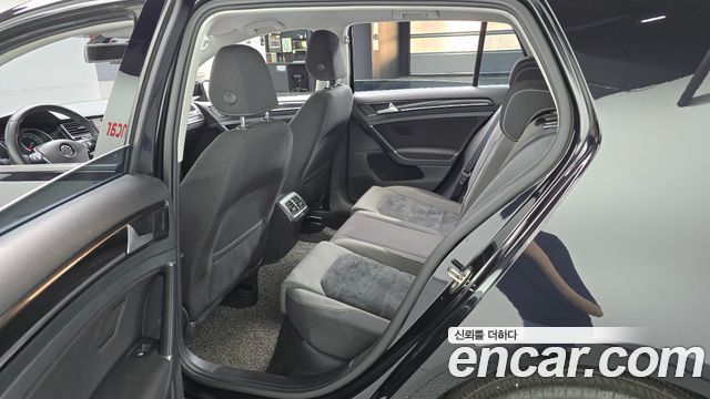 Volkswagen Golf 2015 — photo 11