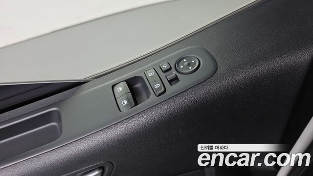 Hyundai Staria 2022 — photo 17