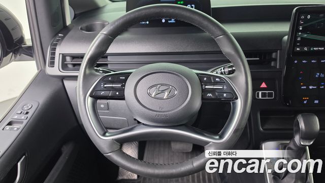 Hyundai Staria 2022 — photo 19