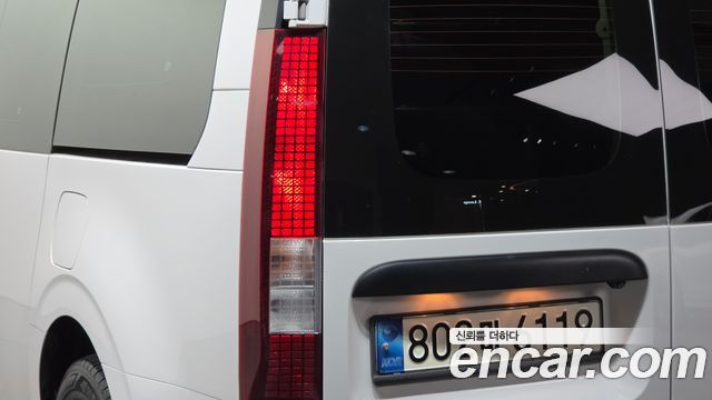 Hyundai Staria 2022 — photo 9