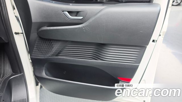 Hyundai Staria 2022 — photo 15