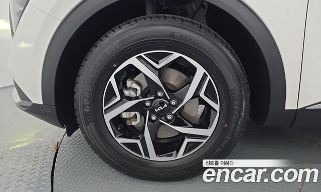 Kia Sportage 2023 — photo 5