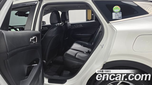 Kia Sportage 2023 — photo 17