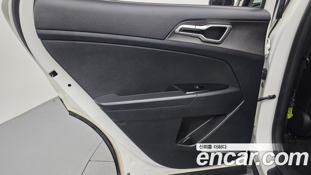 Kia Sportage 2023 — photo 15