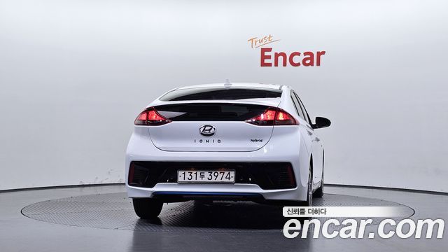 Hyundai Ioniq 2018 — photo 4