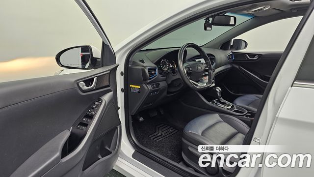 Hyundai Ioniq 2018 — photo 10