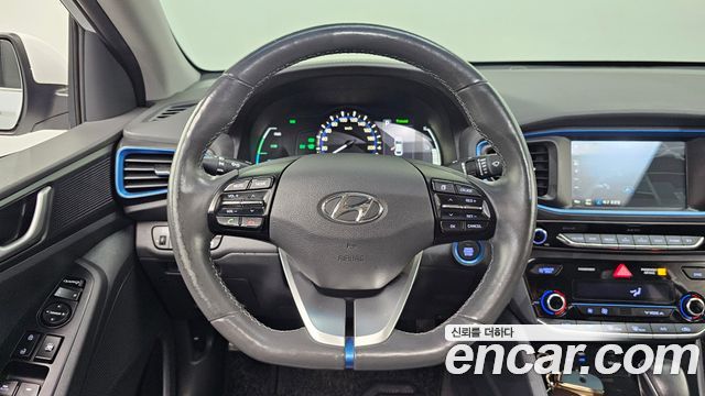 Hyundai Ioniq 2018 — photo 13