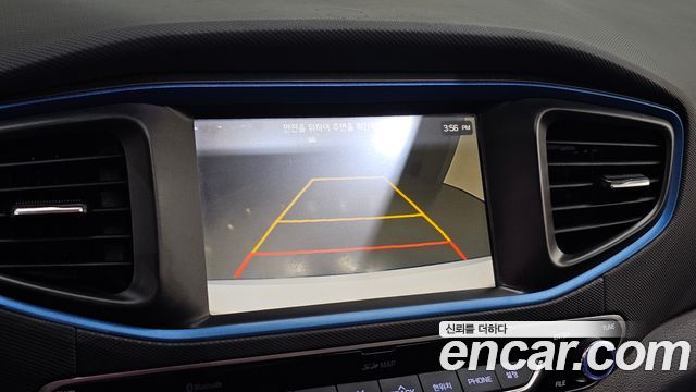 Hyundai Ioniq 2018 — photo 15