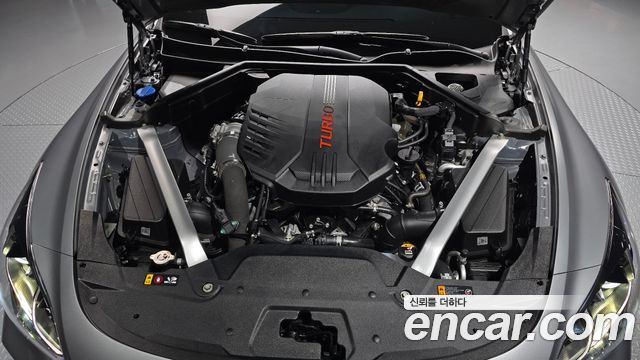 Kia Stinger 2023 — photo 6