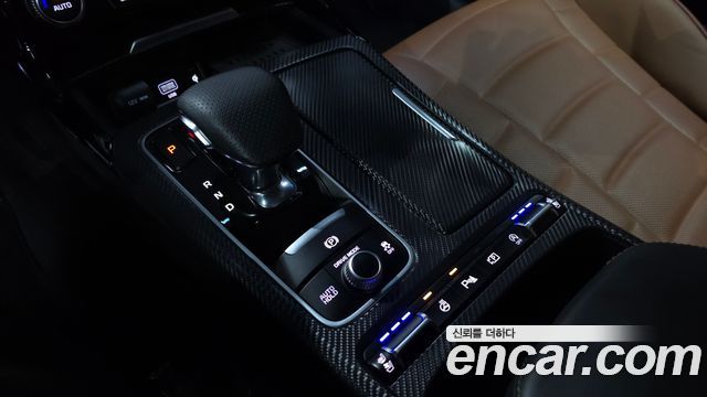 Kia Stinger 2023 — photo 12