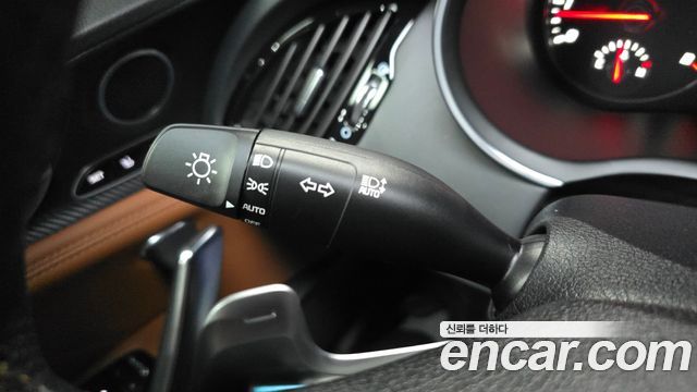 Kia Stinger 2023 — photo 33