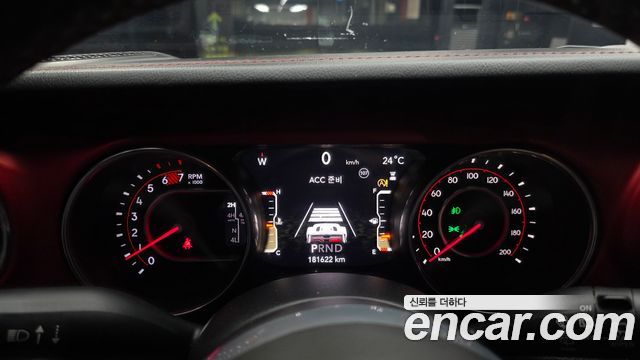 Jeep Wrangler 2019 — photo 8