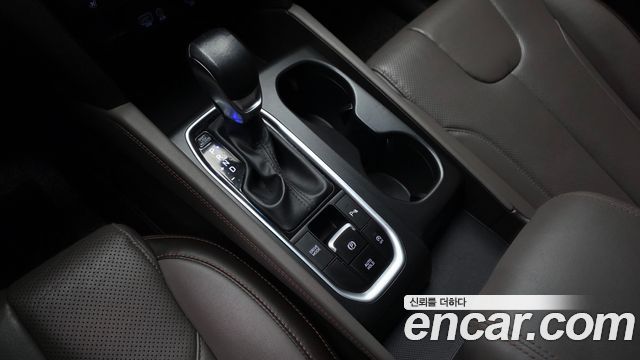 Hyundai Santafe 2019 — photo 12