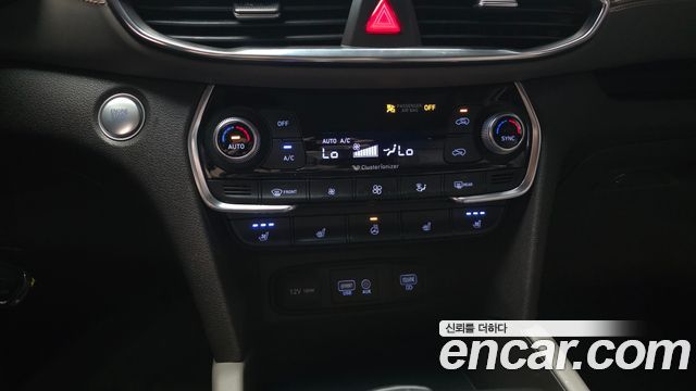 Hyundai Santafe 2019 — photo 22