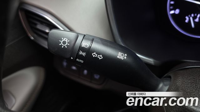 Hyundai Santafe 2019 — photo 26