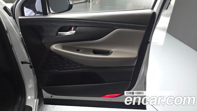 Hyundai Santafe 2019 — photo 14