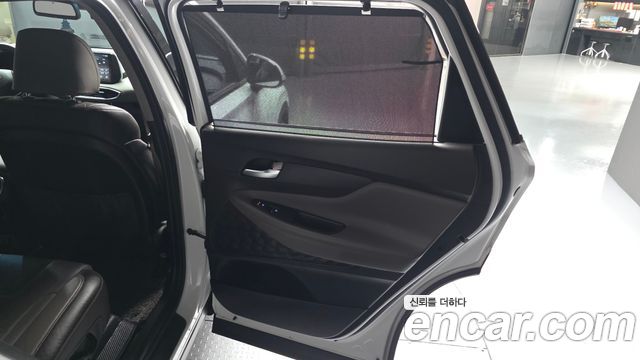 Hyundai Santafe 2019 — photo 15