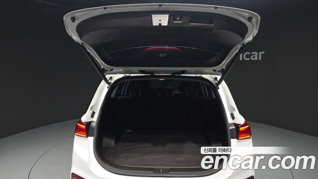 Hyundai Santafe 2019 — photo 30