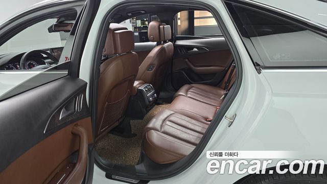 Audi A6 2018 — photo 11