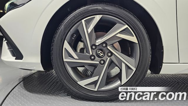 Hyundai AVANTE 2024 — photo 5