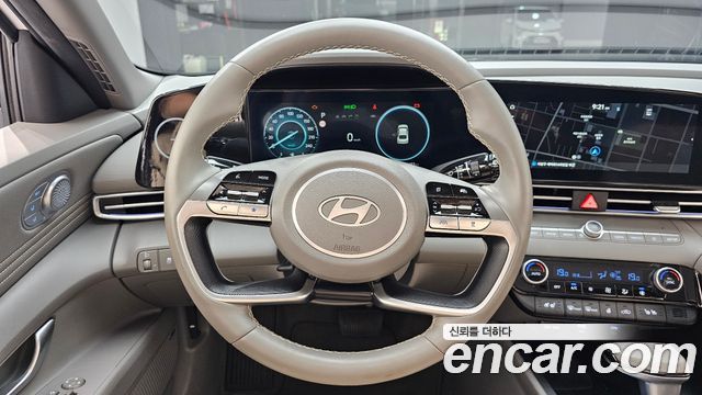 Hyundai AVANTE 2024 — photo 13