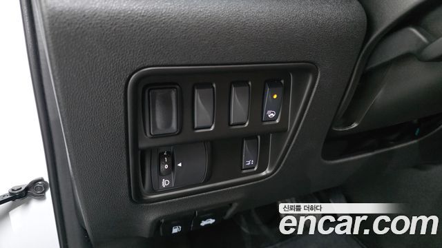 Renault Korea QM6 2025 — photo 29