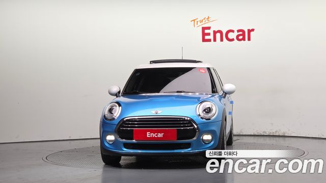 Mini Cooper 2018 — photo 3
