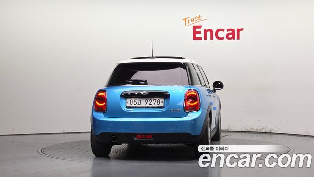 Mini Cooper 2018 — photo 4