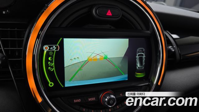 Mini Cooper 2018 — photo 15