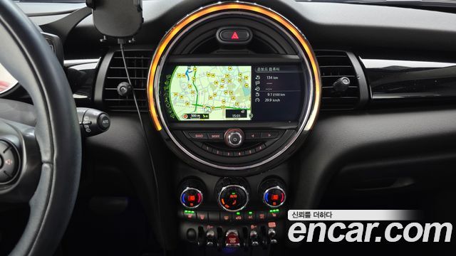 Mini Cooper 2018 — photo 19