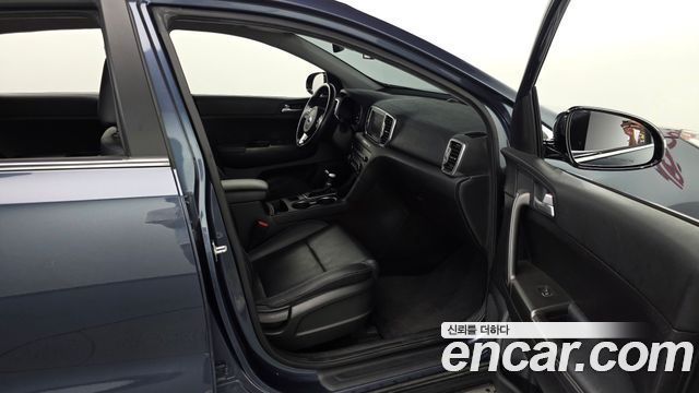 Kia Sportage 2018 — photo 17