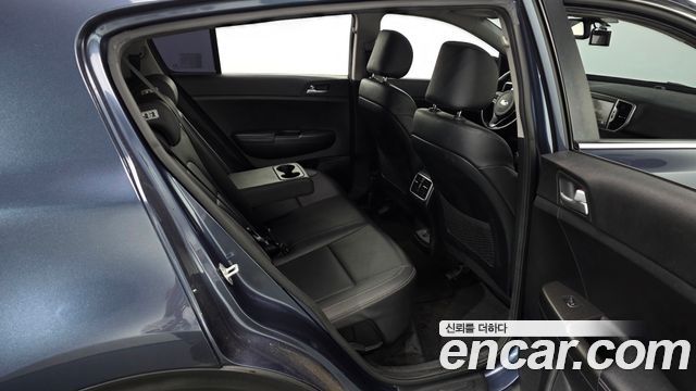 Kia Sportage 2018 — photo 18