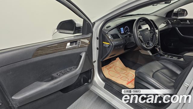 Hyundai Sonata 2015 — photo 13