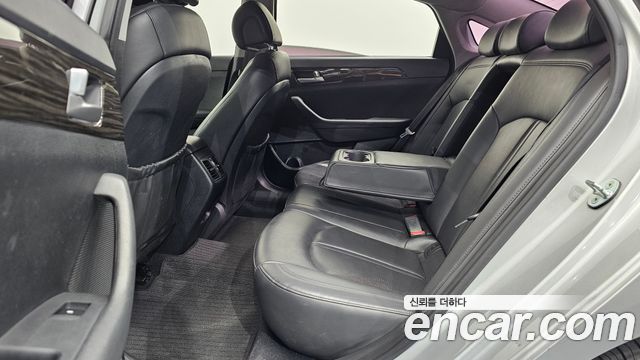 Hyundai Sonata 2015 — photo 17