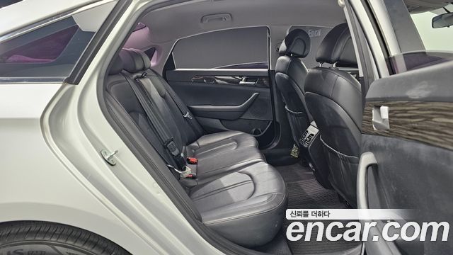 Hyundai Sonata 2015 — photo 31