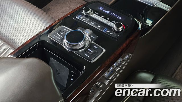 Genesis EQ900 2018 — photo 19