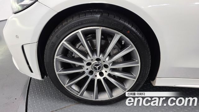 Mercedes-Benz C-Class 2019 — photo 5