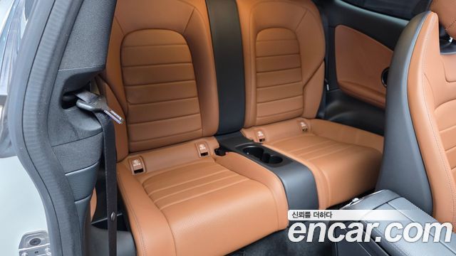 Mercedes-Benz C-Class 2019 — photo 18