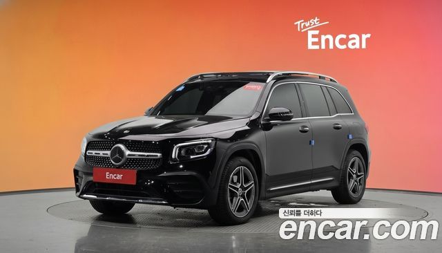 Mercedes-Benz GLB-Class 2022 — photo 1